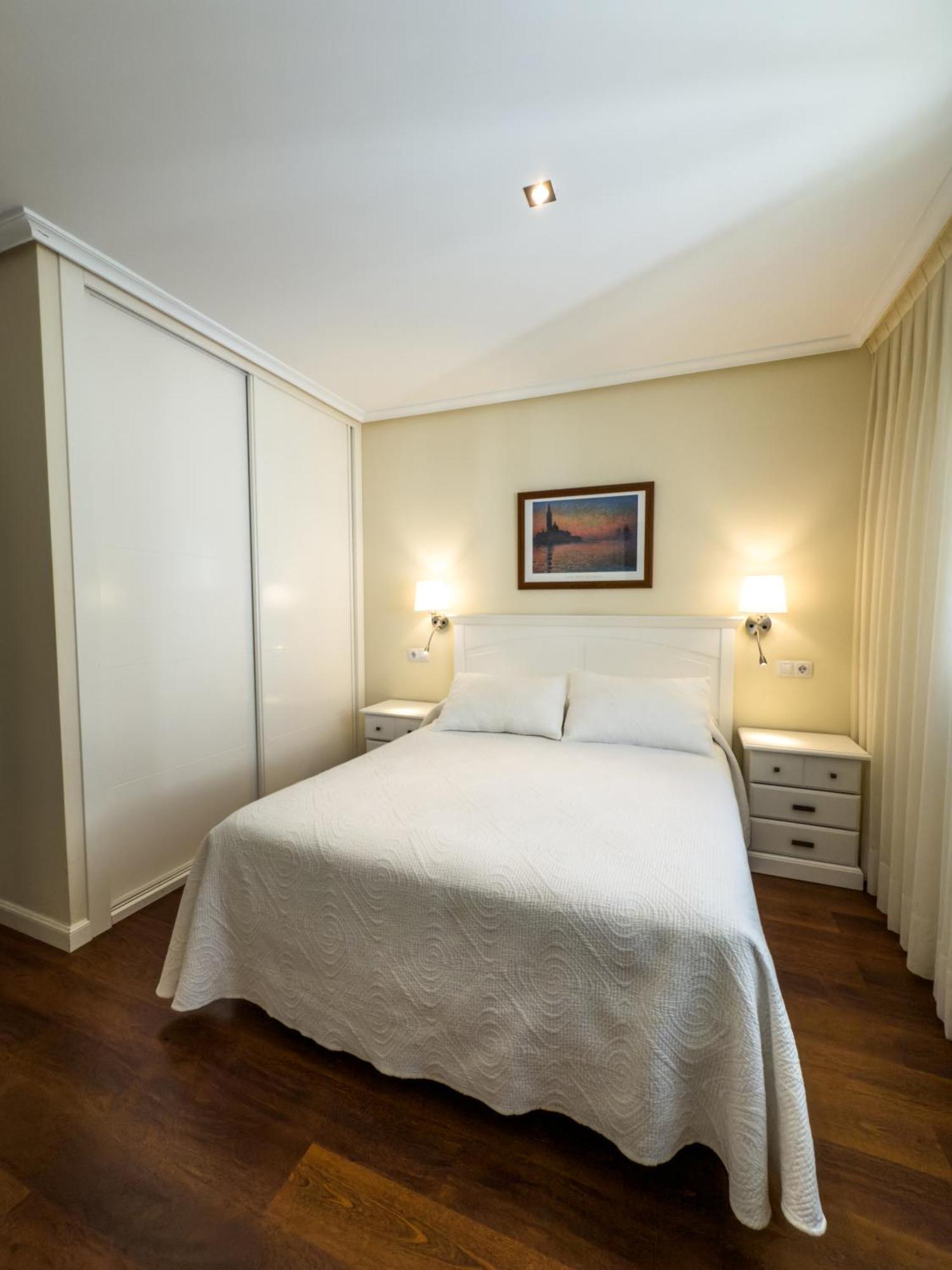 Apartamentos Verdemar  Llanes Exterior foto